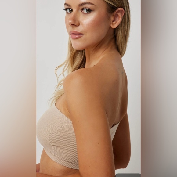NWOT Ardene Seamless Bandeau Top in Beige, Size Large - Picture 3 of 4